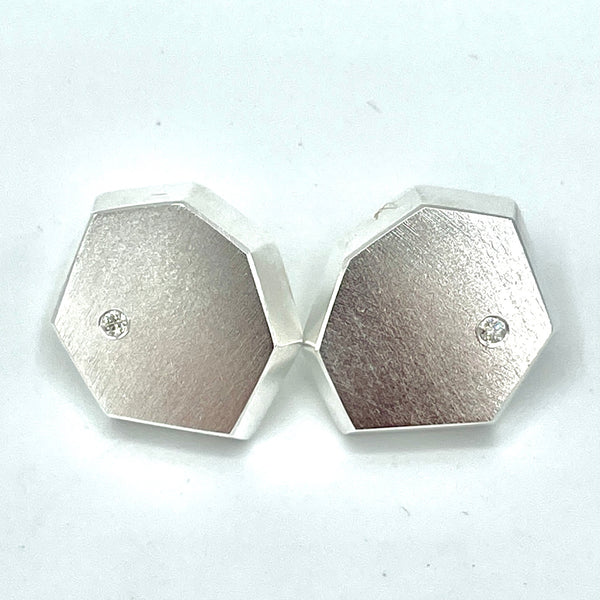 Facets Studs